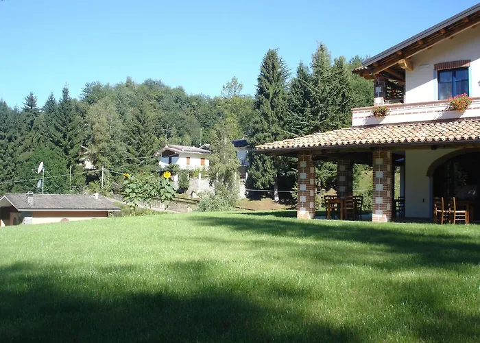 Agriturismo Bio-ecologico Sant'isidoro منزل ريفي *